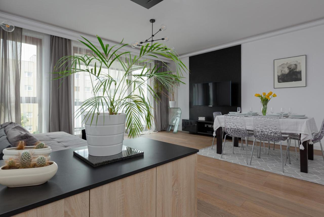 Ogrodowa Modern Apartment By Noclegi Renters Varsovie Extérieur photo